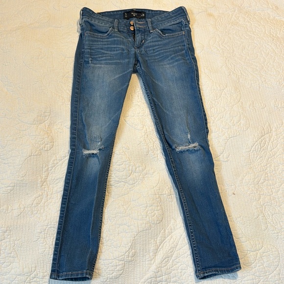 Hollister Denim - Hollister cropped distressed jeans